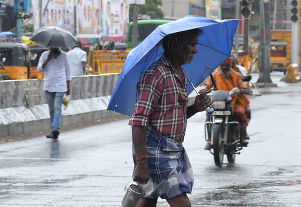 மே 1, 2ல் 5 மாவட்டங்களில் கனமழை எச்சரிக்கை