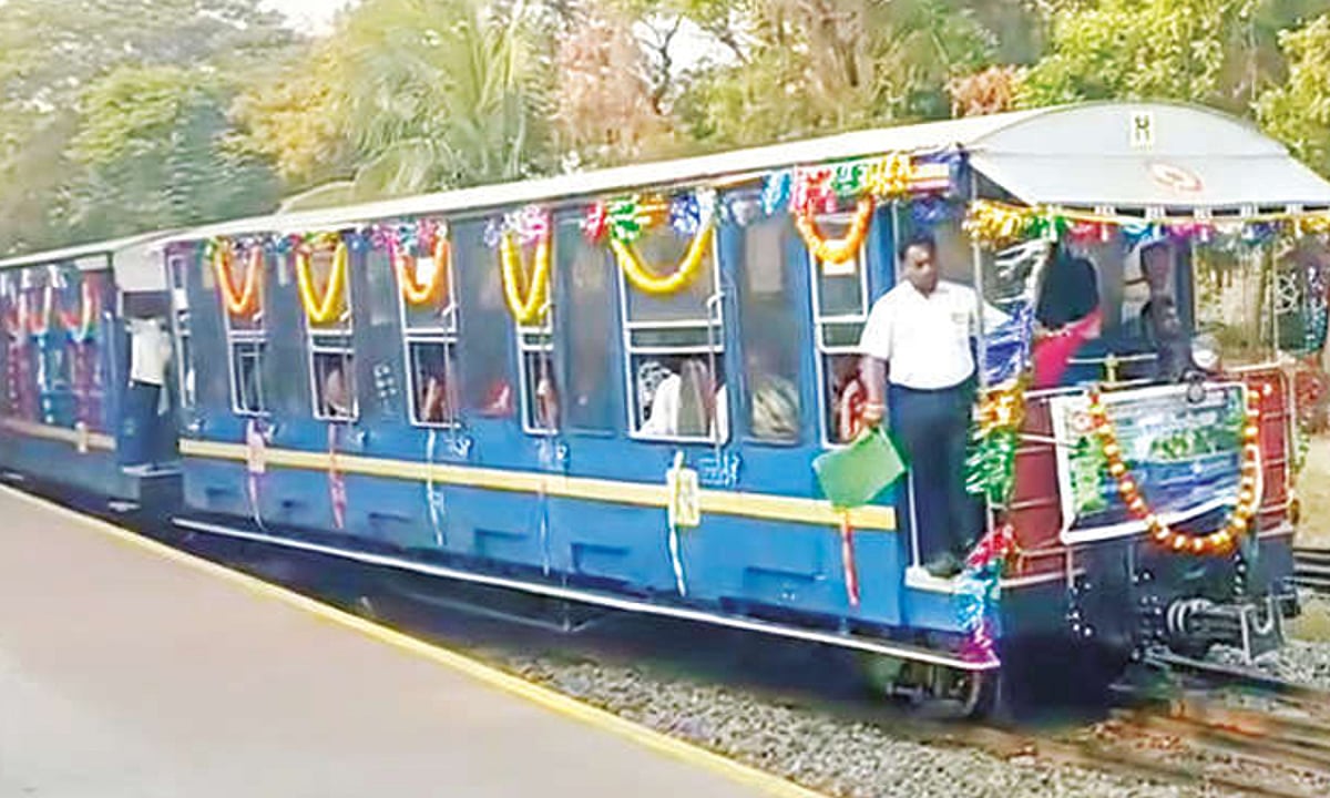 ஊட்டி மலை ரெயிலின் 153-வது ஆண்டு தினம் கொண்டாட்டம்
