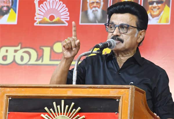 தமிழக உரிமைகளை அடகு வைத்தவர்: இபிஎஸ் மீது ஸ்டாலின் குற்றச்சாட்டு