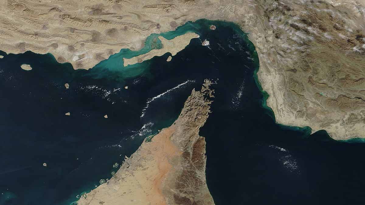 ஹார்முஸ் நீரிணை மீது மீண்டும் கட்டுப்பாடுகளை விதித்த ஈரான்