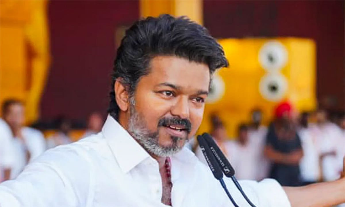 பெரம்பூர் தொகுதியில் விஜய் திடீர் ஆலோசனை