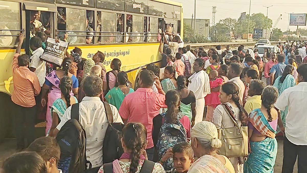 தமிழக சட்டமன்ற தேர்தல்: கிளாம்பாக்கம் பஸ் நிலையத்தில் பயணிகள் தவிப்பு