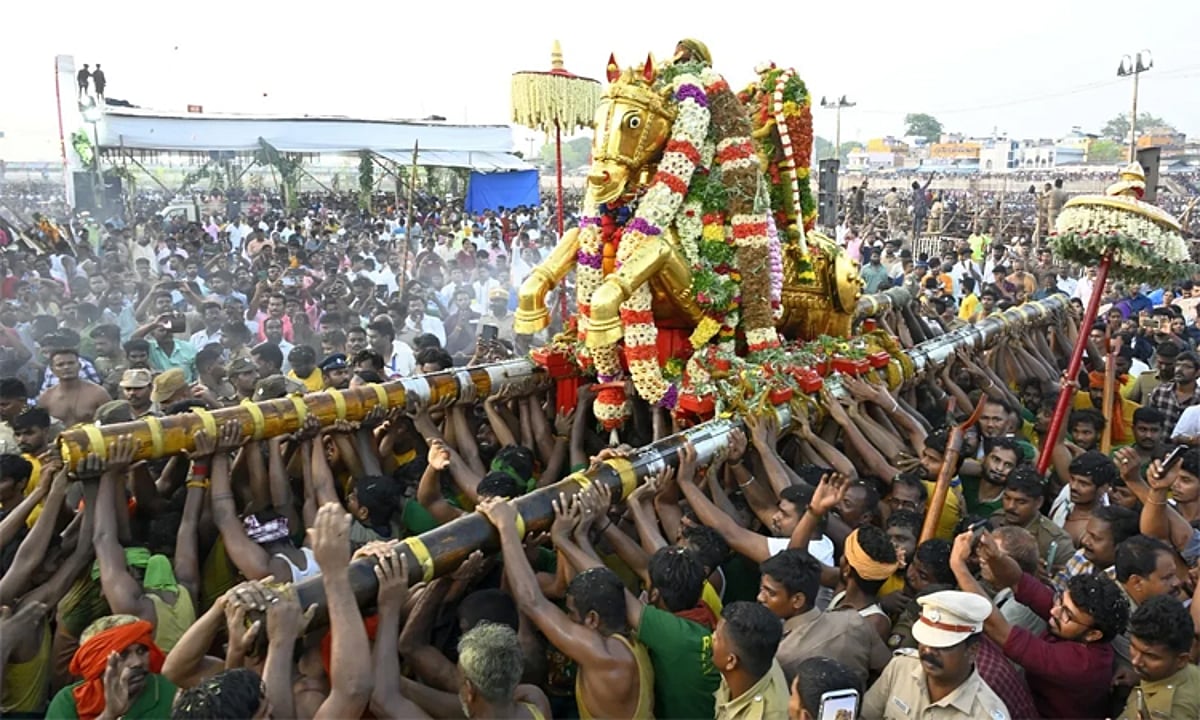 சித்திரை விழா: வைகை அணையிலிருந்து நீர் திறப்பு