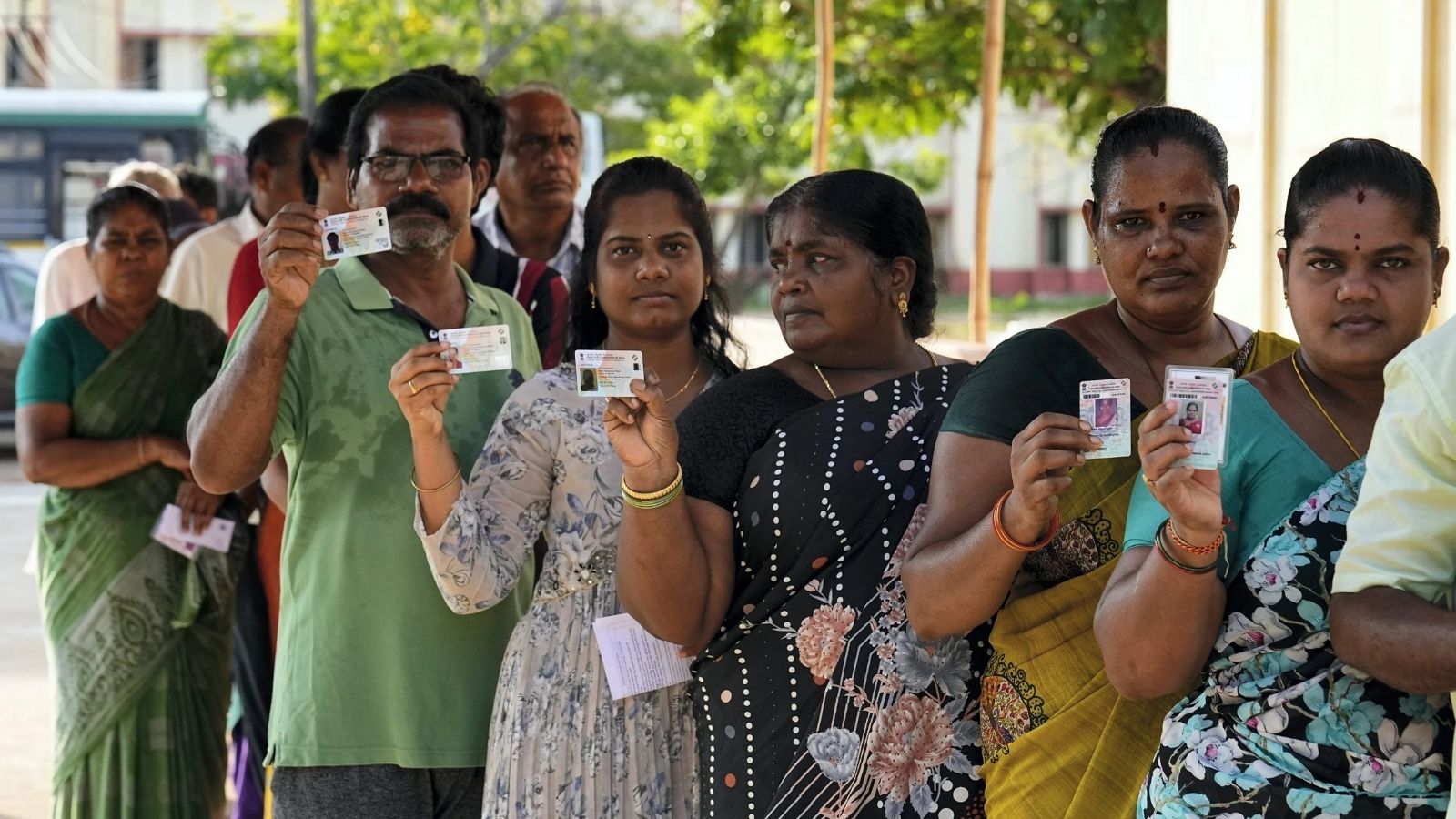 சாதனை படைத்த மேற்கு மாவட்டங்கள் – சென்னை மாற்றம்