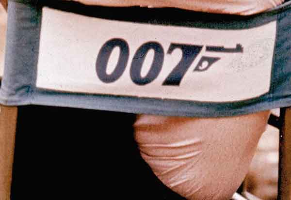 யார் அடுத்த 007? ஜேம்ஸ் பாண்ட் நடிகர் தேர்வு குறித்த அதிரடி அப்டேட் மே 2026!