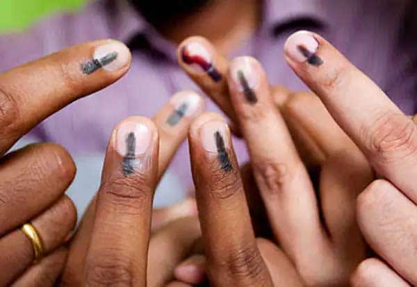 தமிழக தேர்தல்: அதிக மற்றும் குறைந்த ஓட்டு வித்தியாசத்தில் வெற்றி பெற்ற 10 வேட்பாளர்கள்