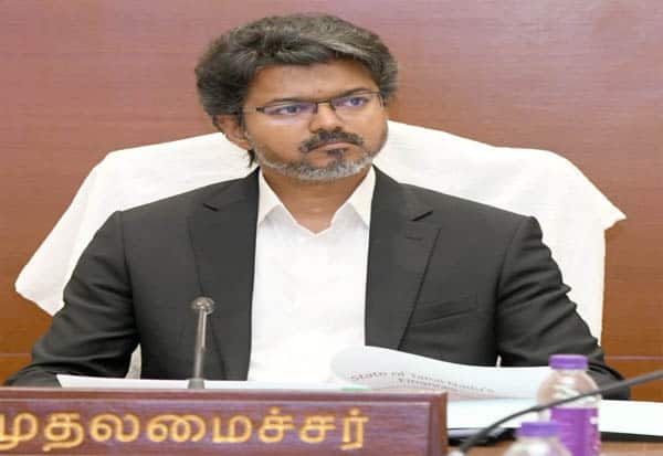 பெட்ரோல் டீசல் விலை உயர்வு: சாமானியர்களை பாதிக்கும் மத்திய அரசு முடிவு; முதல்வர் விஜய் கடும் கண்டனம் (மே 15)