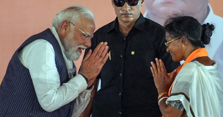 ஆர்.ஜி. கர் கொலை வழக்கு: மருத்துவ மாணவியின் தாயார் வெற்றி திரிணாமுல் காங்கிரஸை வீழ்த்தியது எப்படி?