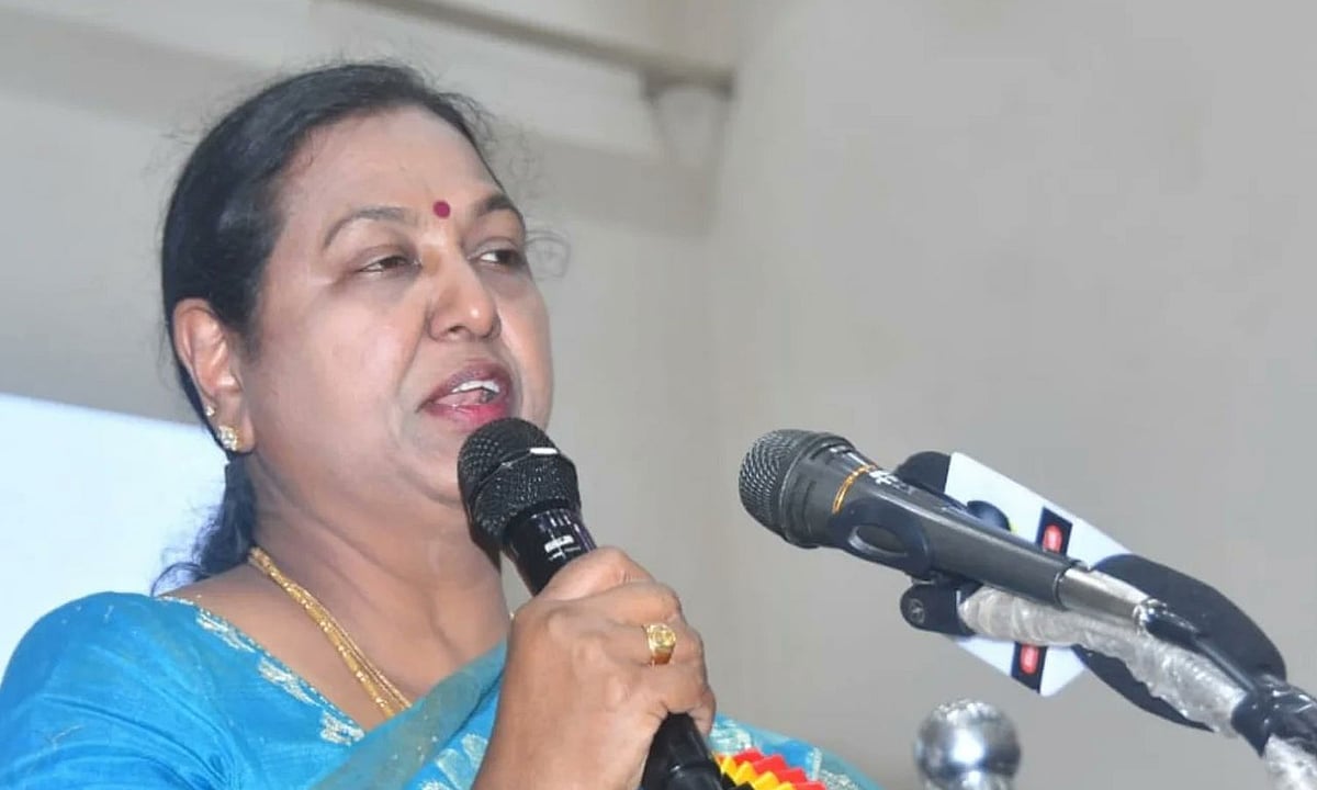 விஜய் எங்கள் வீட்டுப்பிள்ளை: பிரேமலதா