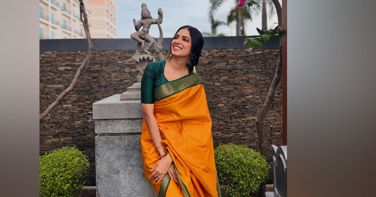 அதிமுனைப்பு கிளிக்ஸ்! மாளவிகா மோகனனின் லேட்டஸ்ட் புகைப்படங்கள் இணையத்தில் வைரல் – இன்று!