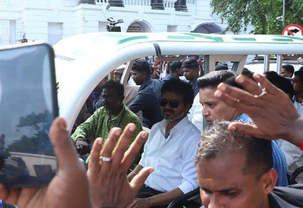 தலைமைச் செயலக வளாகத்தைப் பார்வையிட்ட முதல்வர் விஜய்