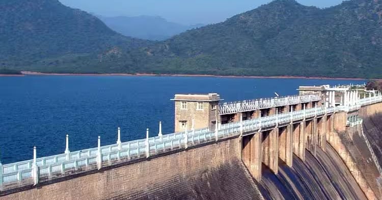 மணிமுத்தாறு அணைக்கு நீர்வரத்து அதிகரிப்பு: மேற்கு தொடர்ச்சி மலைப்பகுதிகளில் கனமழை