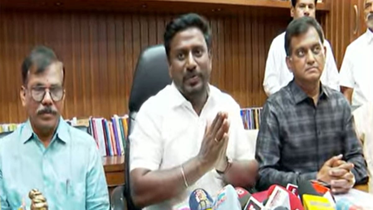 பள்ளிகள் திறப்பு குறித்து அமைச்சர் ராஜ்மோகன் விளக்கம்: வானிலை அறிக்கைக்குப் பின் முடிவு
