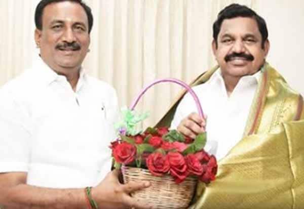 அதிமுக உட்கட்சி மோதல்