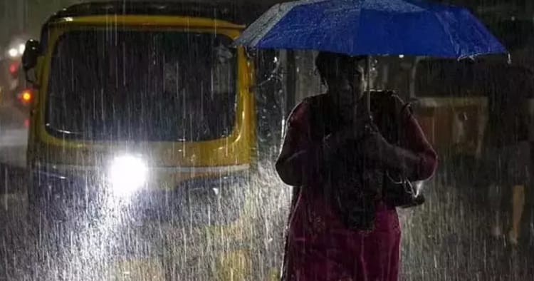 தமிழகத்தின் நான்கு மாவட்டங்களில் இன்று இரவு வரை மழை பெய்ய வாய்ப்பு