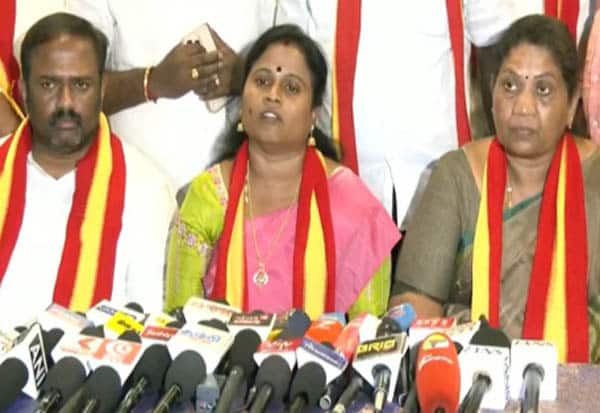 மரகதம் குமரவேல்