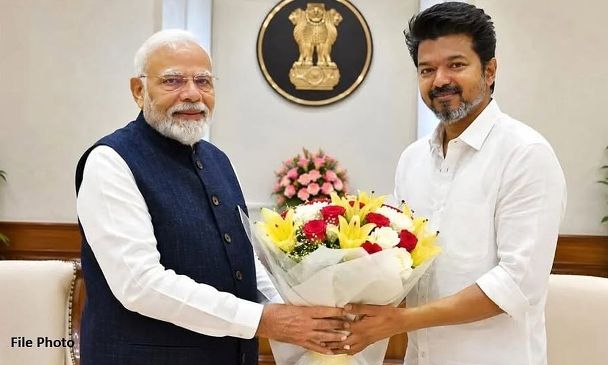 பிரதமர் மோடியை சந்தித்து தமிழகத்திற்கான கோரிக்கைகளை முன்வைத்த முதலமைச்சர் விஜய்