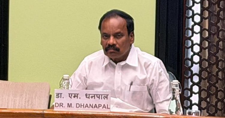 முன்னாள் எம்எல்ஏக்களின் கட்சி மாற்றம்: பணப்பரிமாற்றம் குறித்து அதிமுக எம்பி தனபால் குற்றச்சாட்டு