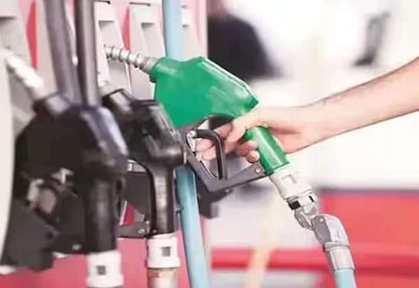 சென்னையில் பெட்ரோல், டீசல் விலை மீண்டும் உயர்வு: லிட்டருக்கு ரூ.2.46 அதிகரிப்பு