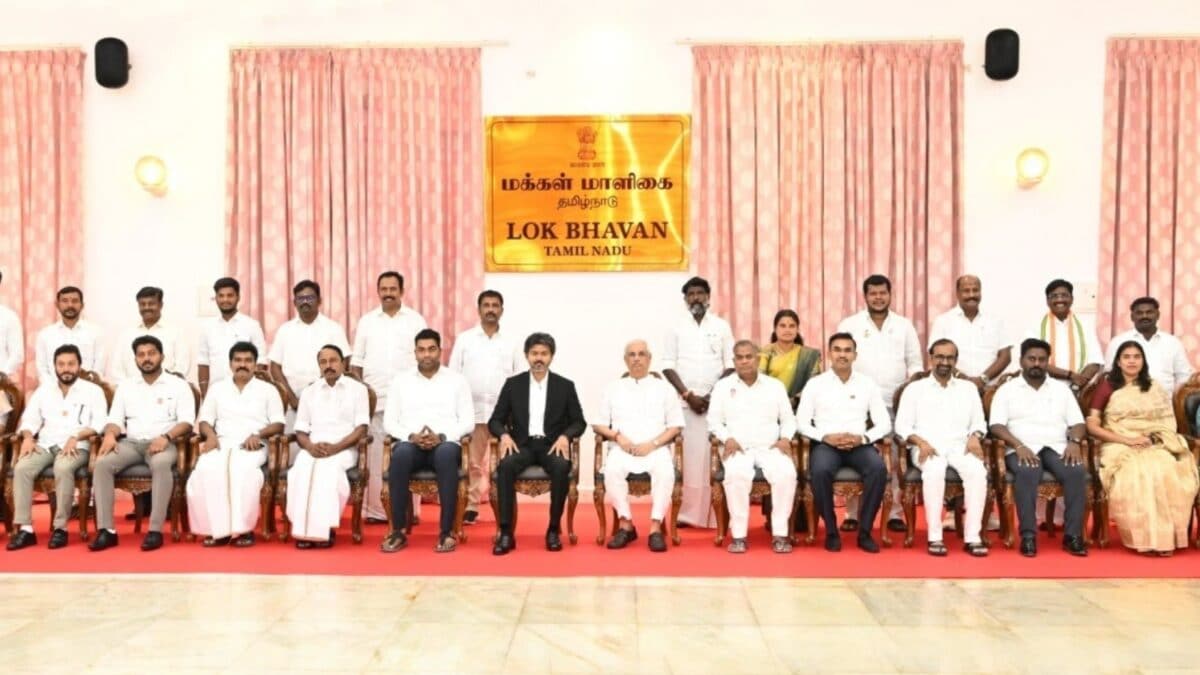 தமிழக அமைச்சரவை: கடந்த 20 ஆண்டுகளாக பிரதிநிதித்துவம் கிடைக்காத மாவட்டங்கள்