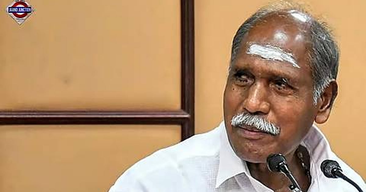 புதுச்சேரி முதலமைச்சராக 5வது முறை பதவியேற்றார் ரங்கசாமி (மே 14)!