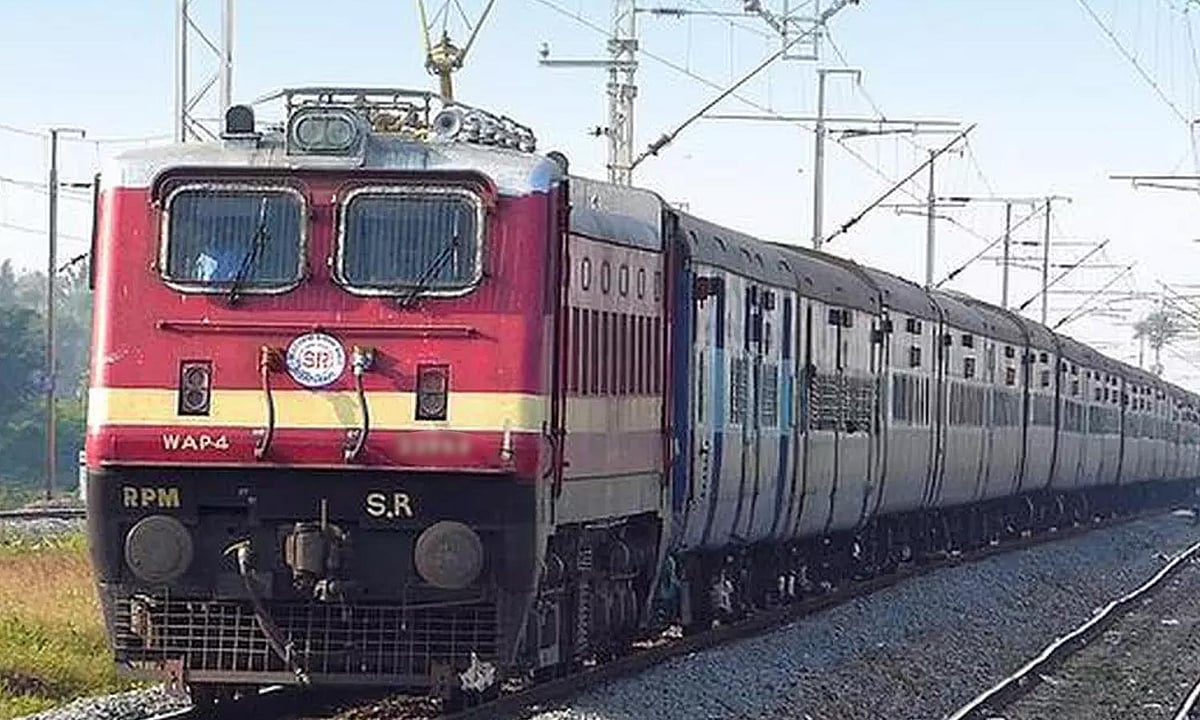 தெற்கு ரெயில்வே அறிவிப்பு: வேளாங்கண்ணி-திருவனந்தபுரம் சிறப்பு ரெயில் (மே 5)!