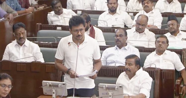 அதிர்ச்சி வெளிநடப்பு: தவெக ஆட்சி மீது நம்பிக்கையில்லா தீர்மானம் (மே 5)