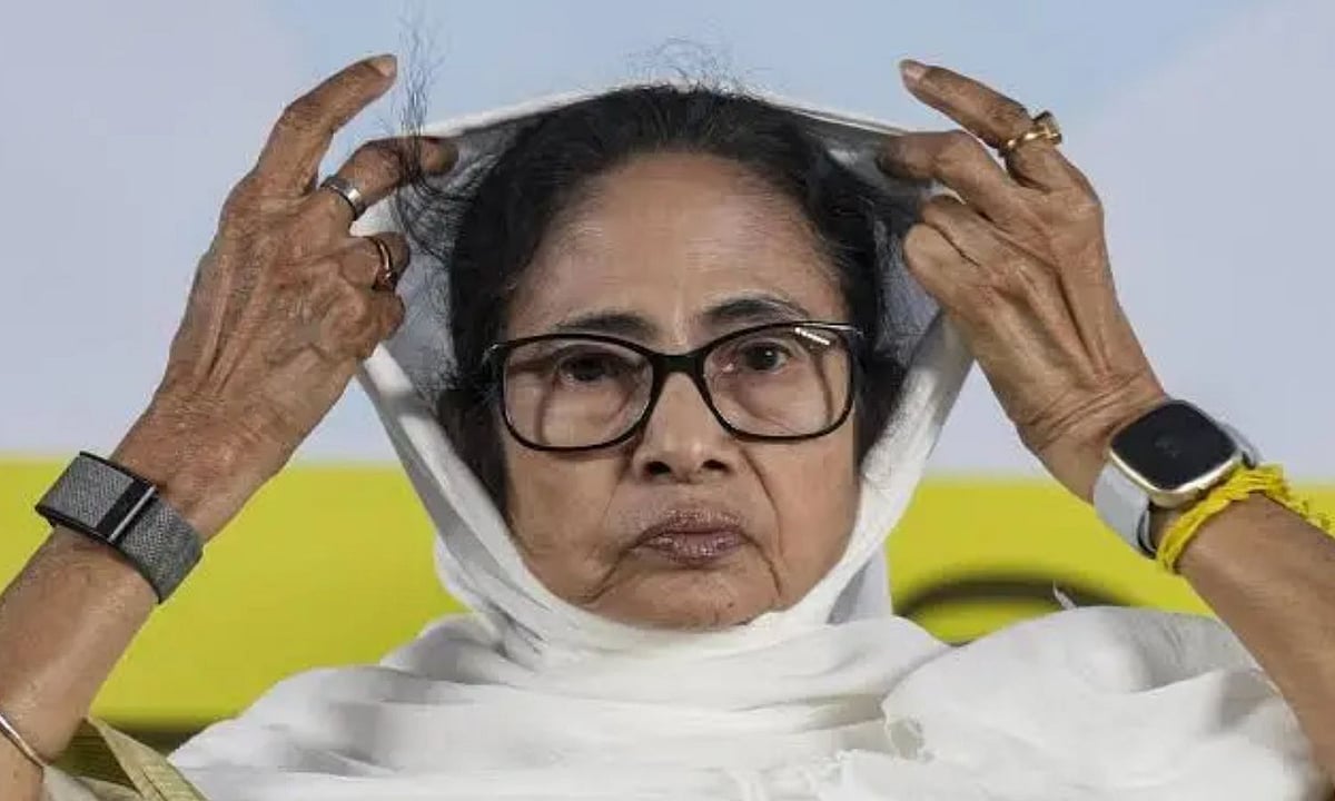 மேற்கு வங்கத்தில் 91 திரிணாமுல் காங்கிரஸ் கவுன்சிலர்கள் सामूहिक விலகல்