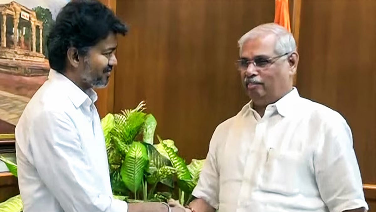 மீண்டும் ஆளுநரை சந்திக்க நேரம் கேட்ட விஜய் (Live Update)! 113 MLA பட்டியல் ஏற்குமா?