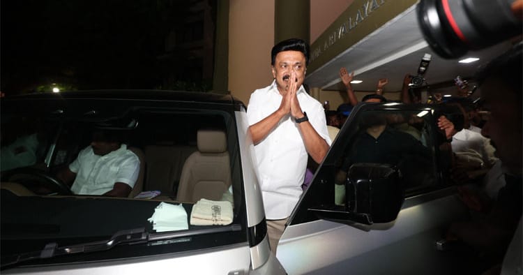 அதிர்ச்சி தோல்வி: மு.க.ஸ்டாலின் கொளத்தூர் செல்கிறார் (Live Update) – என்ன காரணம்?