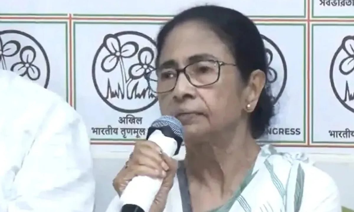 மம்தா ராஜினாமா மறுப்பு (Live Update): ‘ஆட்சியை விட்டுக்கொடுக்க மாட்டேன்’