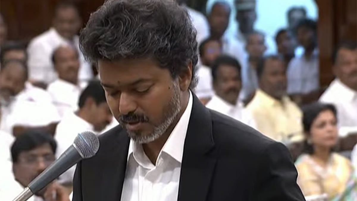 முதல்வர் விஜய் பெரம்பூர் எம்எல்ஏவாக பதவியேற்றார் (Live Update)!