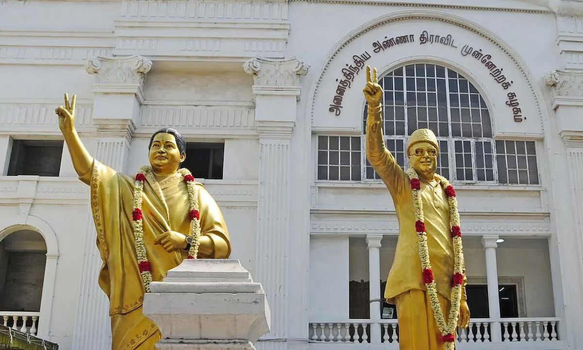 அதிமுக தலைமை மோதல் (Live Update): திமுக கூட்டணி வதந்தி – சி.வி.சண்முகம் மீது கடும் குற்றச்சாட்டு!