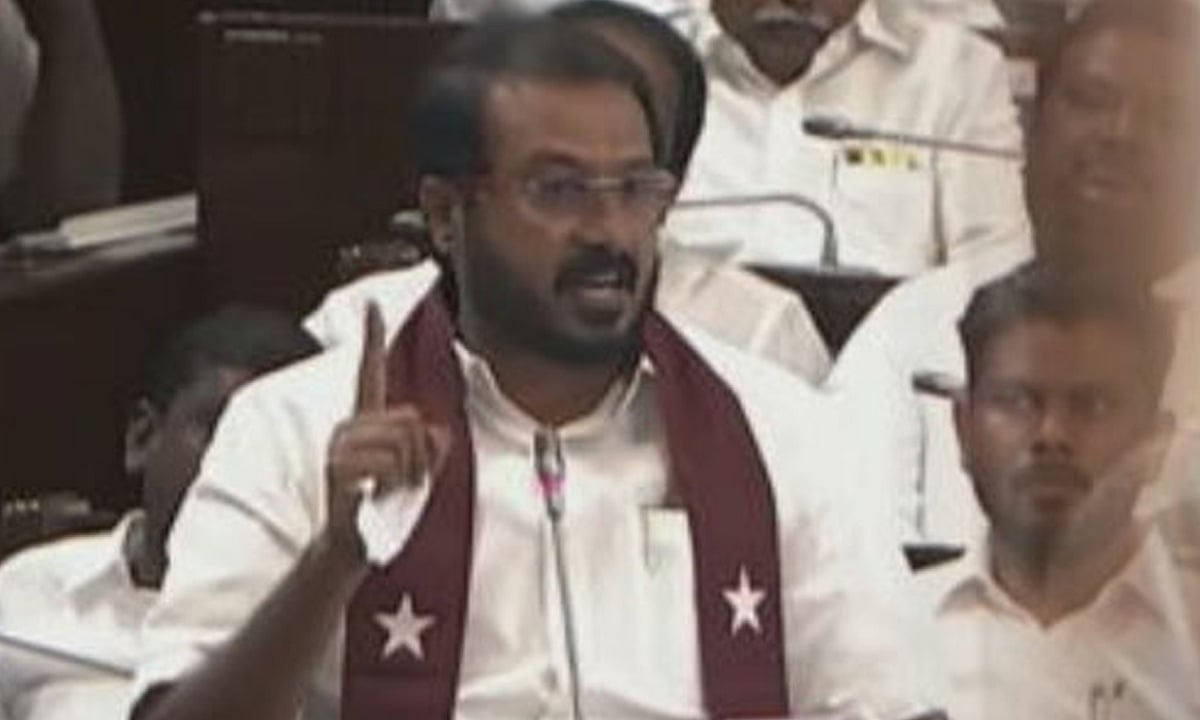 த.வெ.க. அரசுக்கு எதிர்ப்பு: ஜோதிட நியமனம் சர்ச்சை (Live Update)!