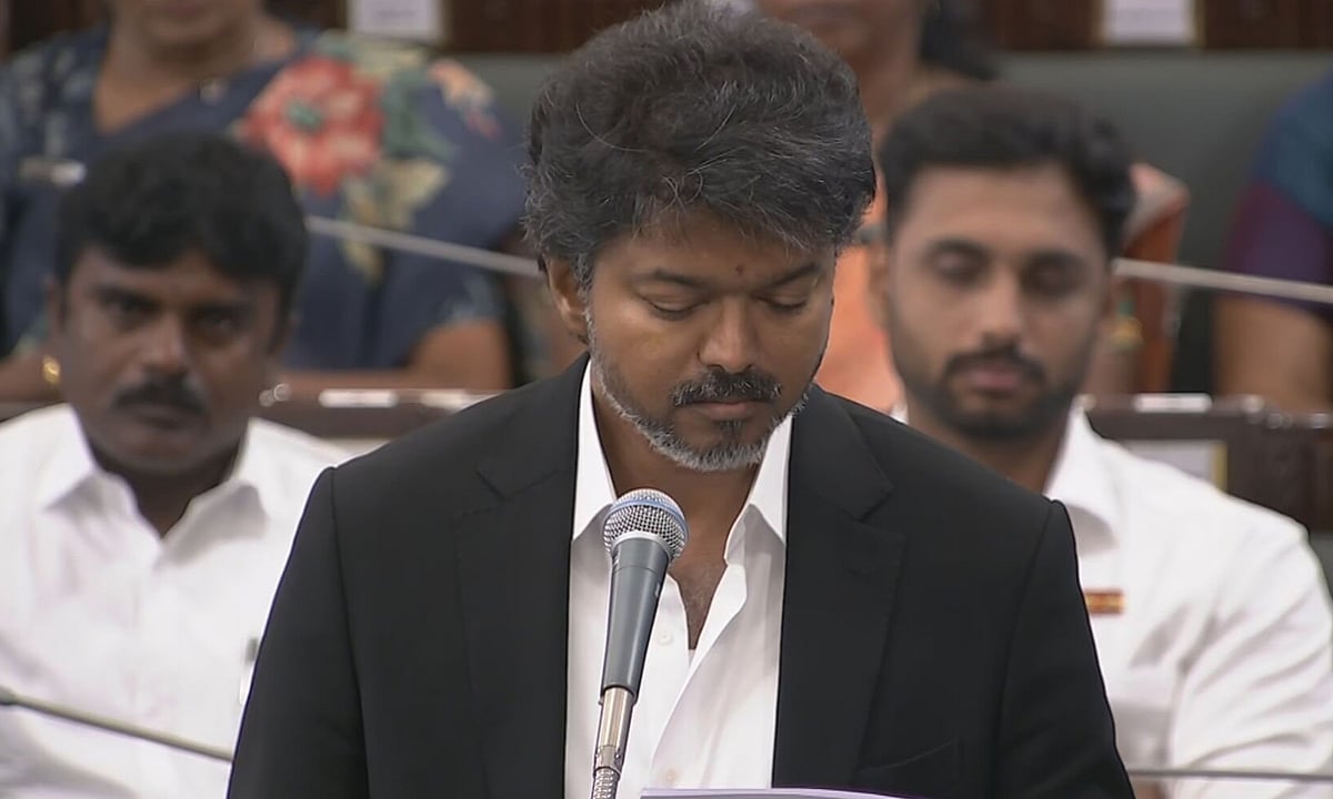 சட்டமன்றத்தில் விஜய் பெருமிதம்: ‘ஒரு விரல் புரட்சி விசில் புரட்சியானது!’ (Live Update)