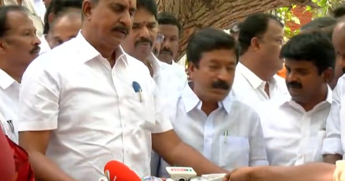 அதிமுகவில் மீண்டும் பூசல்: சசிகலா, டிடிவியை இணைக்க வேண்டும் – வேலுமணி (Live Update)