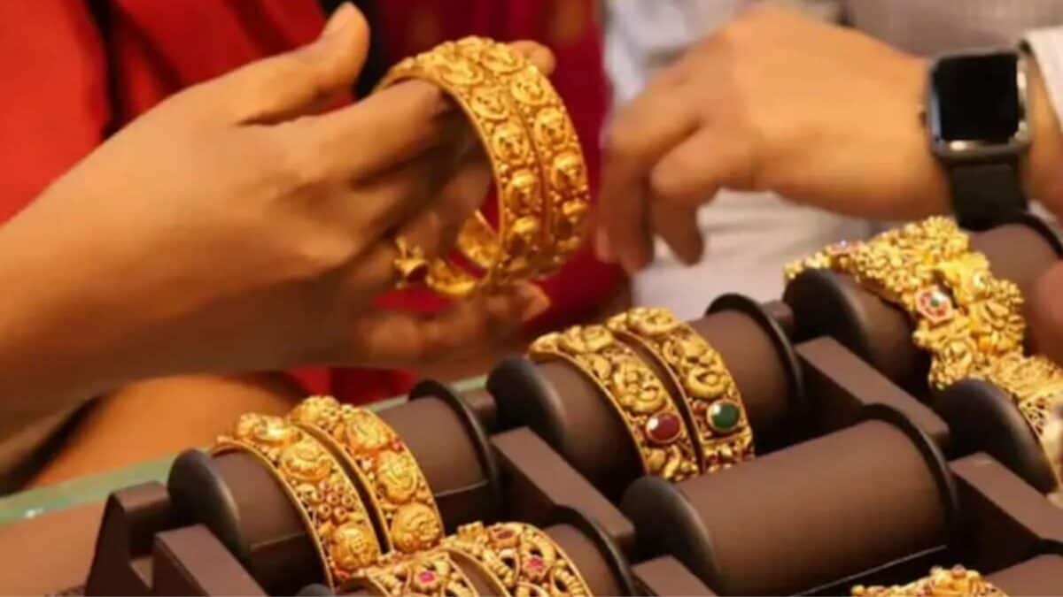 தமிழகத்தில் தங்கம் விலை சரிவு: இன்றைய விலை நிலவரம்