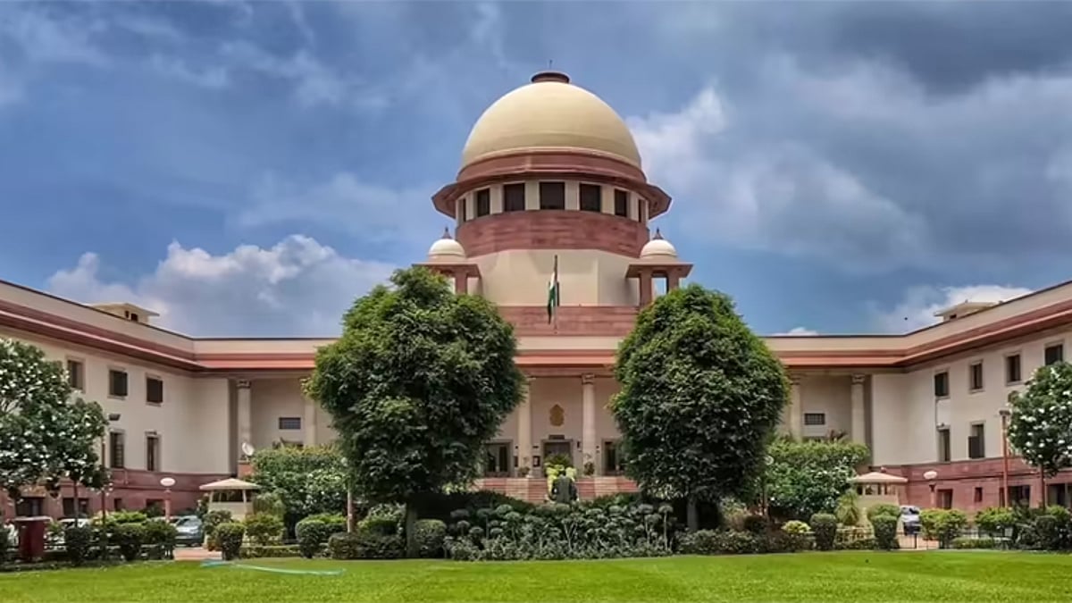 தவெகவில் இணைந்த முன்னாள் எம்.எல்.ஏக்கள்: உச்ச நீதிமன்றத்தில் கேவியட் மனு தாக்கல்