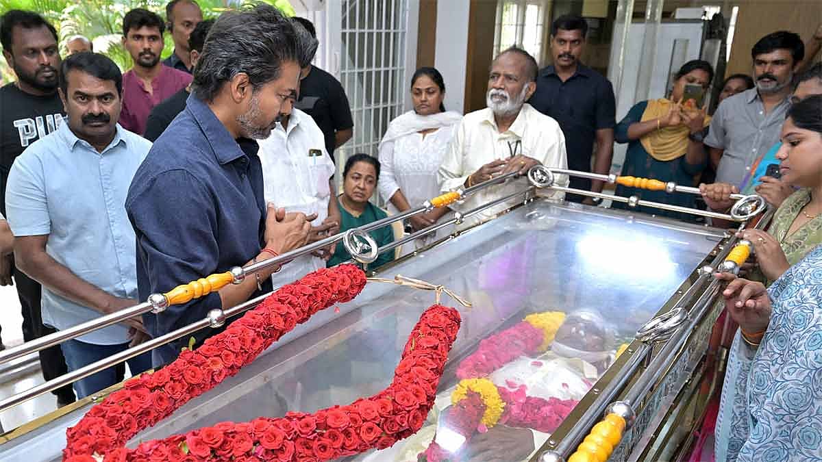 இயக்குநர் பாரதிராஜா மறைவு: அரசு மரியாதை வழங்கி இறுதிச் சடங்குகளை நடத்த முதலமைச்சர் விஜய் உத்தரவு
