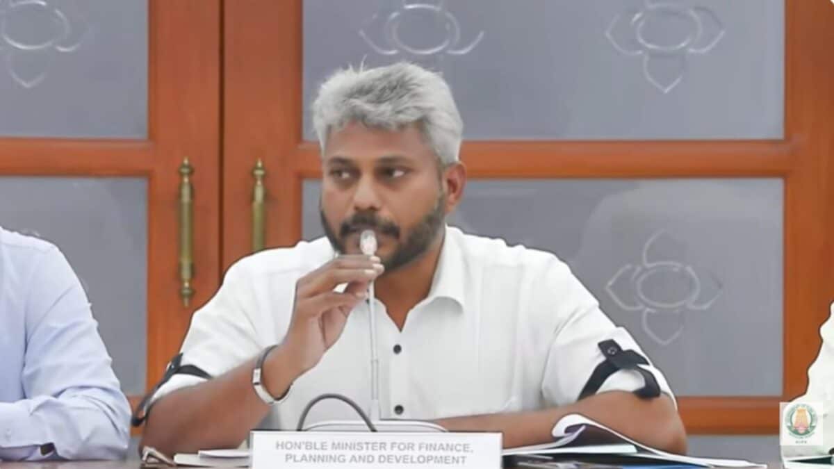 வருவாய் ஆதாரமின்றி நலத்திட்டங்களை அறிமுகப்படுத்தியதே பொருளாதாரச் சிக்கலுக்குக் காரணம்: நிதி அமைச்சர் மரிய வில்சன் வெள்ளை அறிக்கை