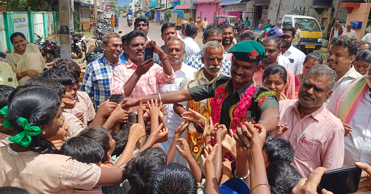 மீனாட்சி சுந்தரம்