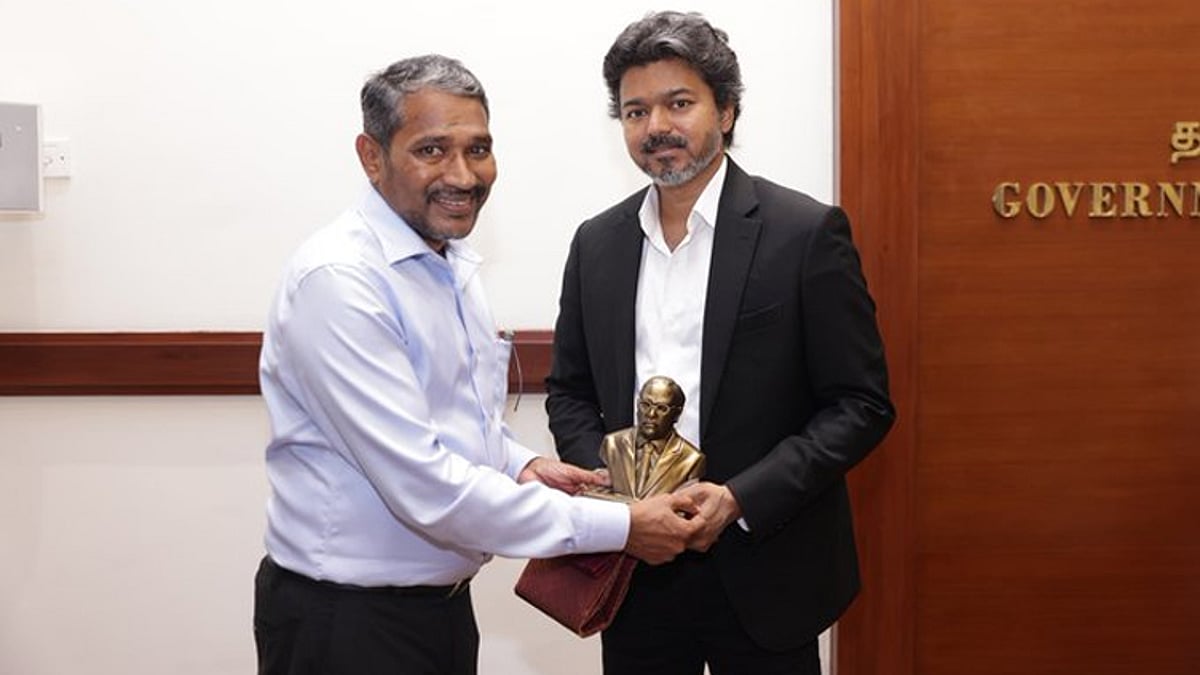 முதல்ஆம்ச்சர் விஜய்