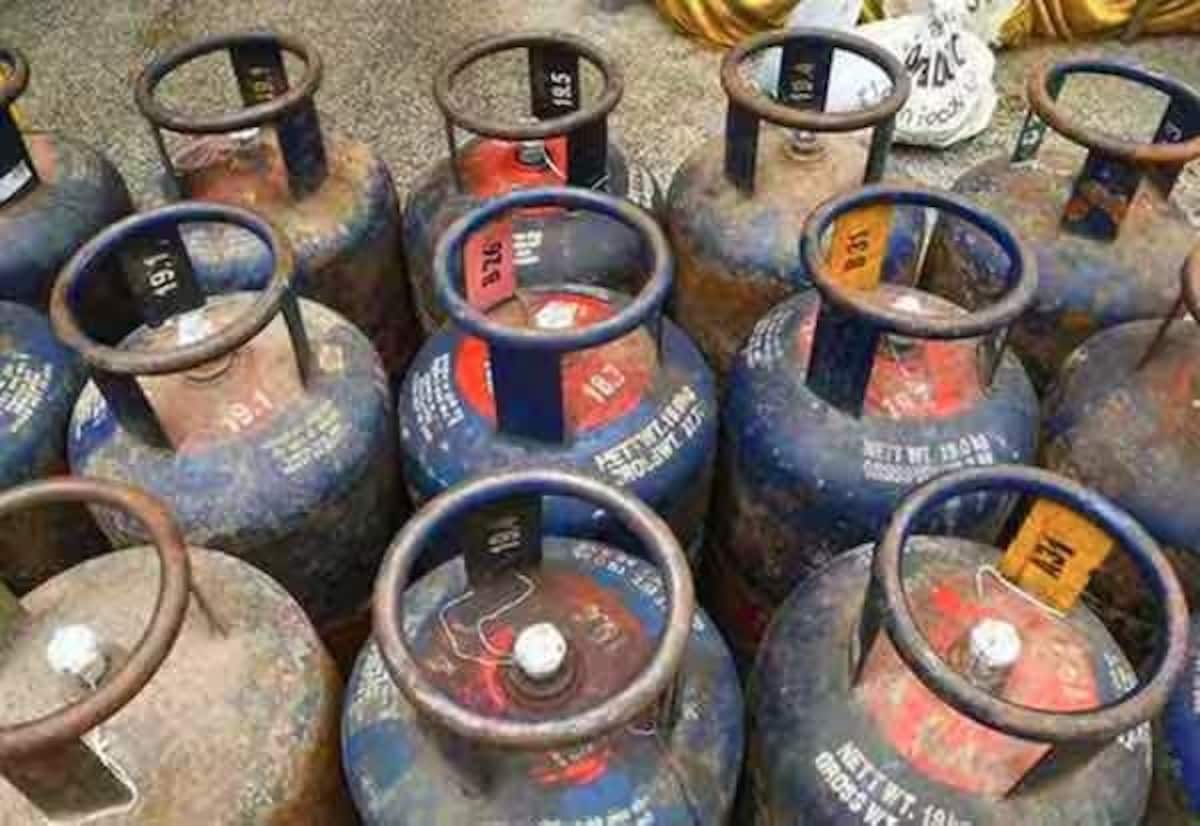 சென்னையில் வணிக ரீதியிலான சமையல் எரிவாயு சிலிண்டர் விலை குறைப்பு
