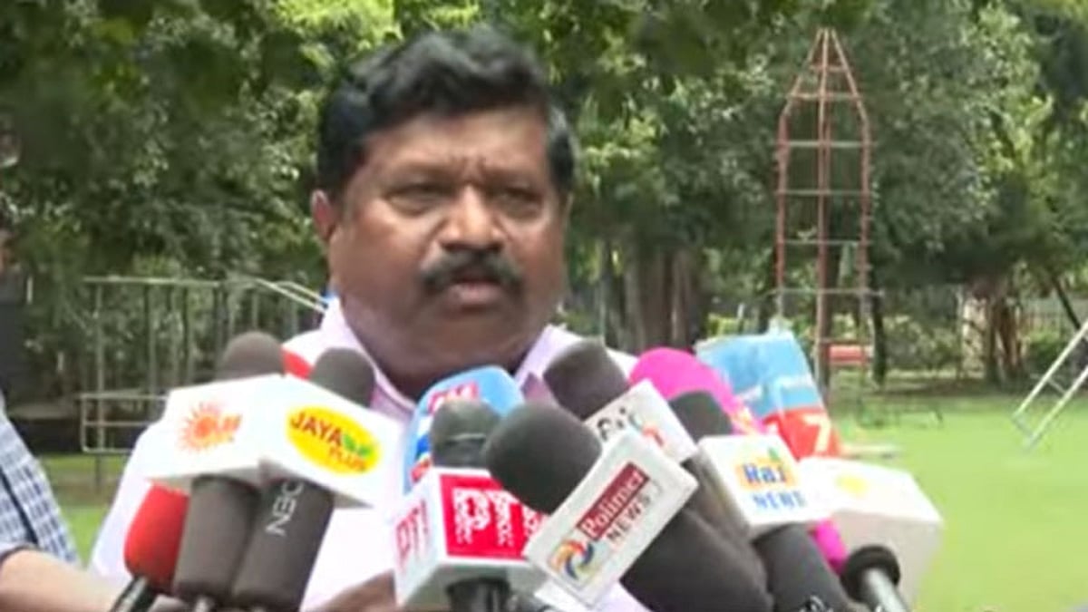 அதிமுக தேர்தல் ஆணைய மனு